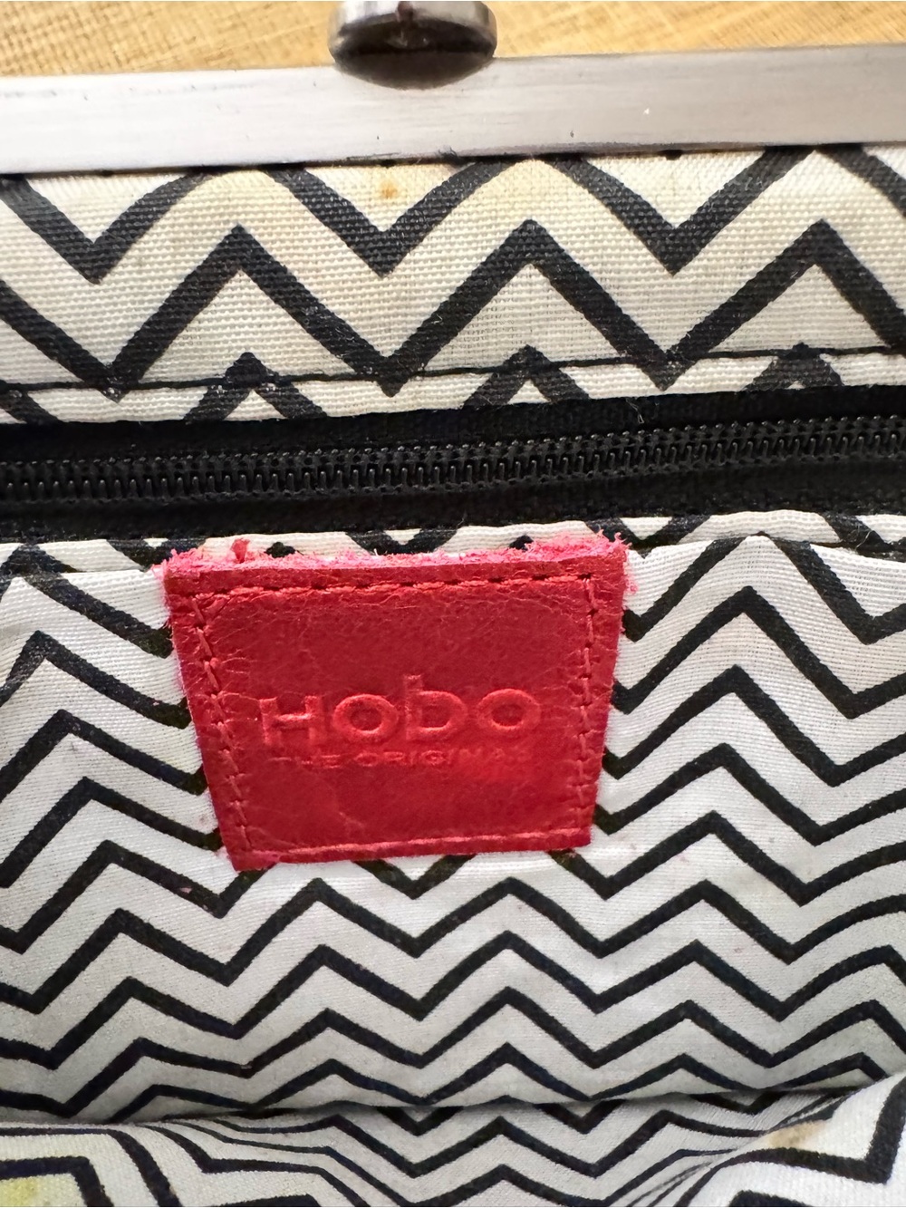 HOBO Lauren Gray Glazed Leather Double Frame Clutch - Picture 11 of 11